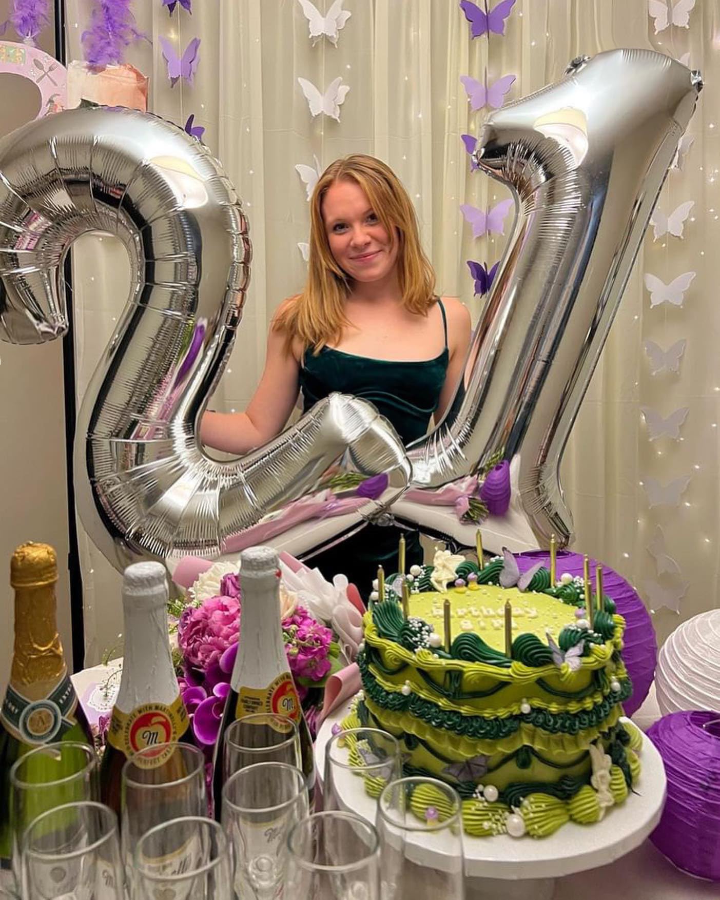 IWERP Silver Number 1 Balloon reusable decor option for parties.