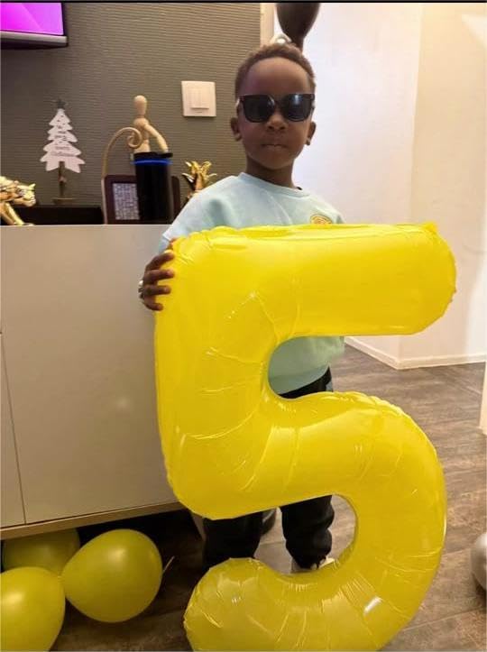 IWERP Yellow 7 balloon pairs well with other numbers for themes