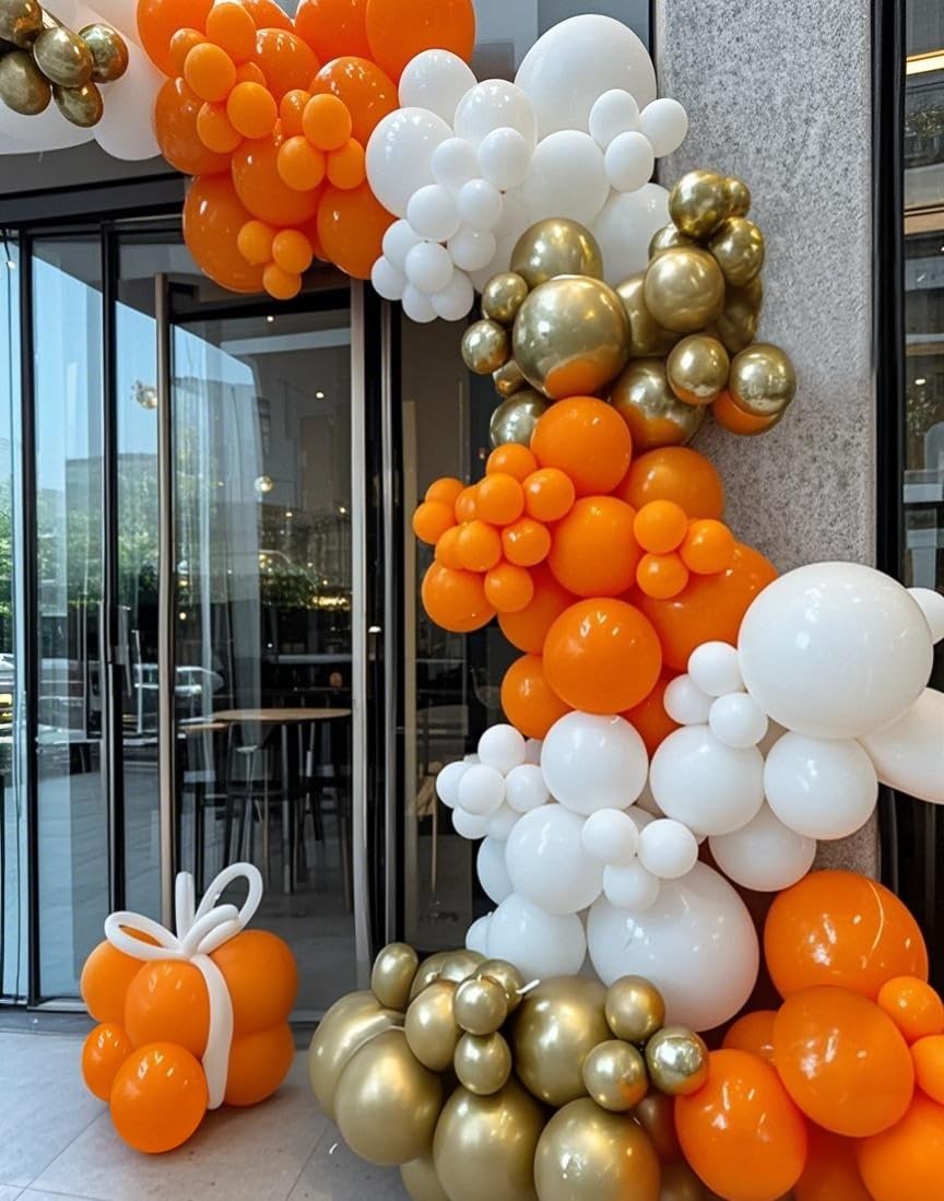 IXVAN 5-inch orange balloons provide micro accents for tables