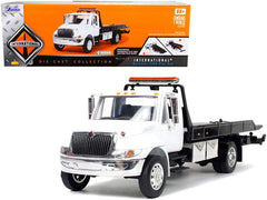 Jada Durastar 4400 flatbed tow truck die-cast with detailed exterior for display and play