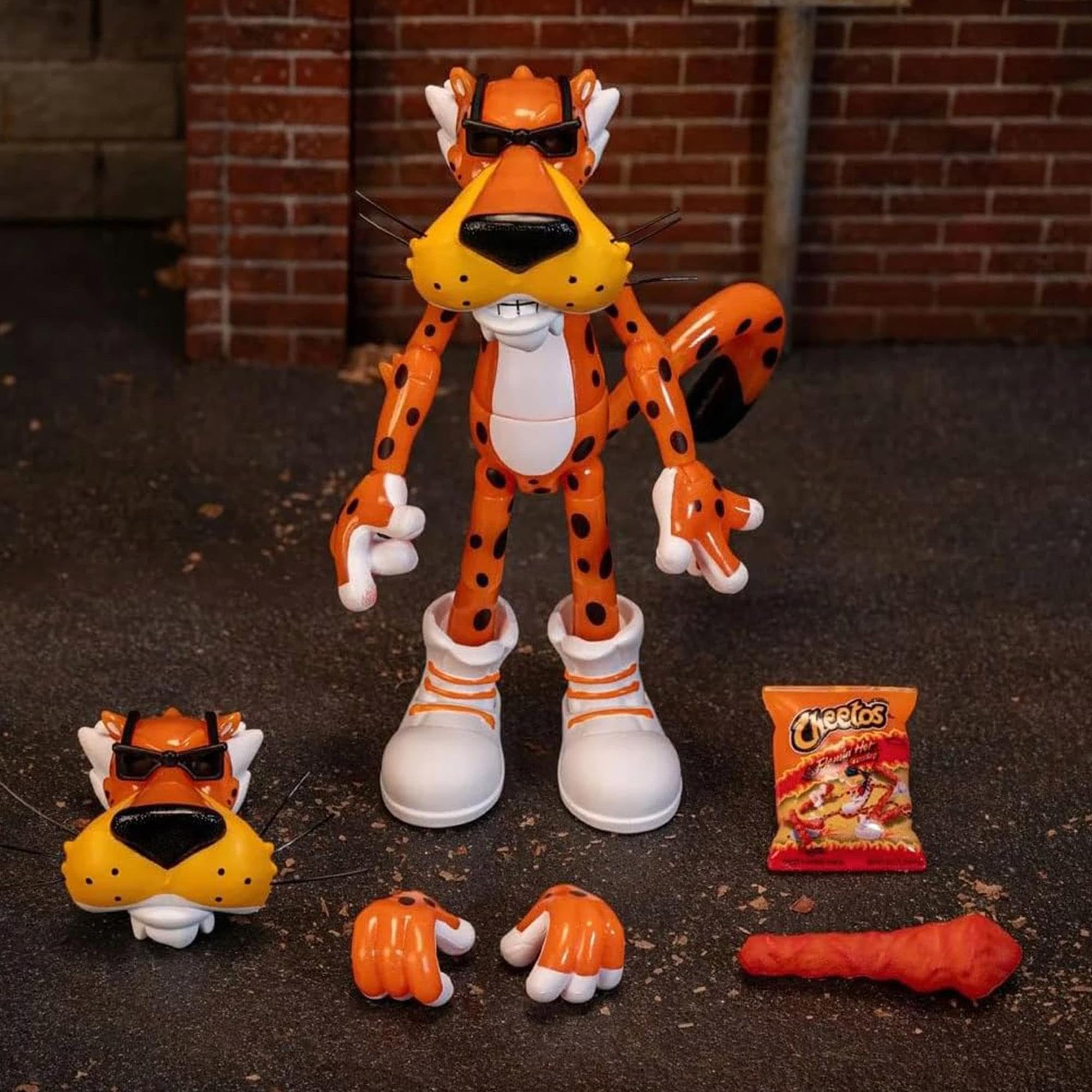Exclusive packaging from Jada Toys enhances display-worthy premium feel.
