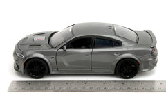 Jada 1:24 scale model capturing feature-rich details for fans