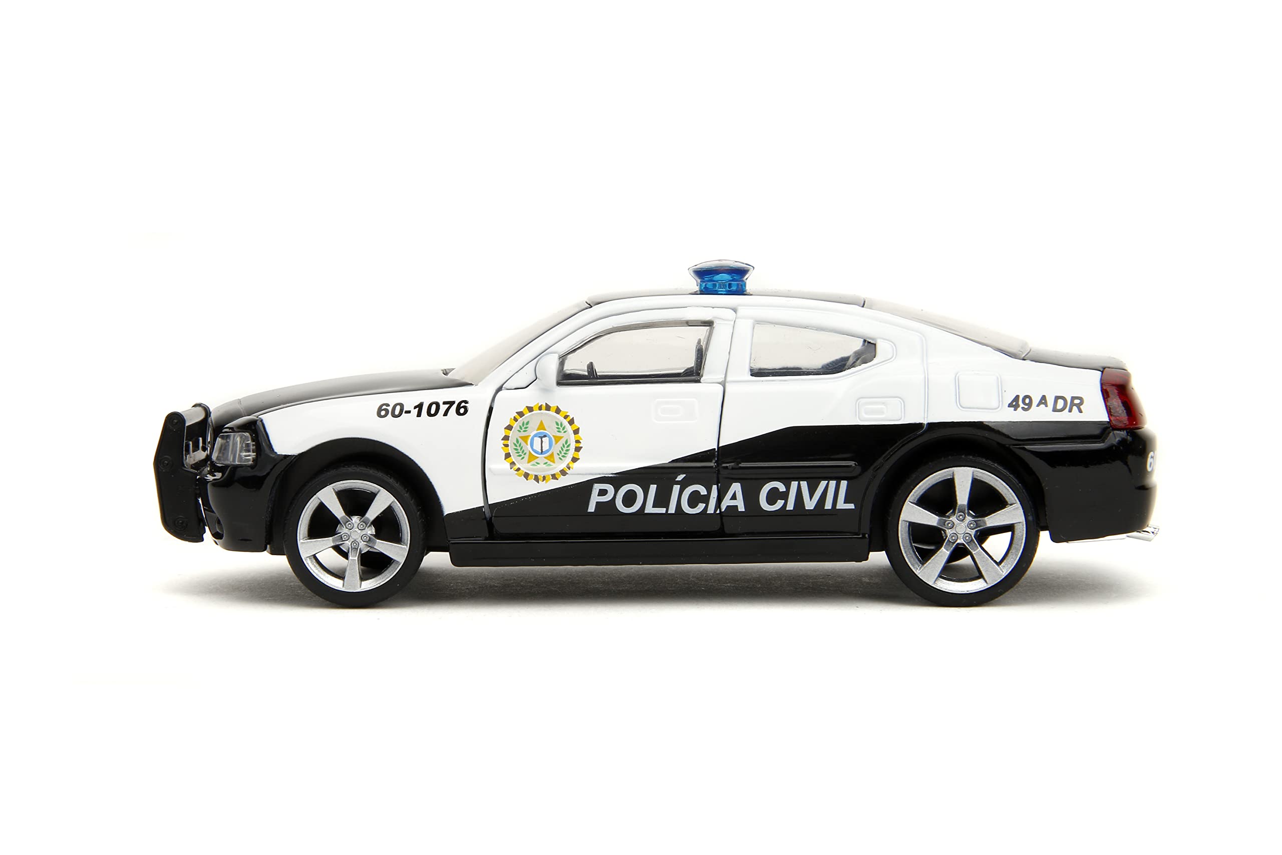High-fidelity casting captures cinematic cues on the 1:32 scale