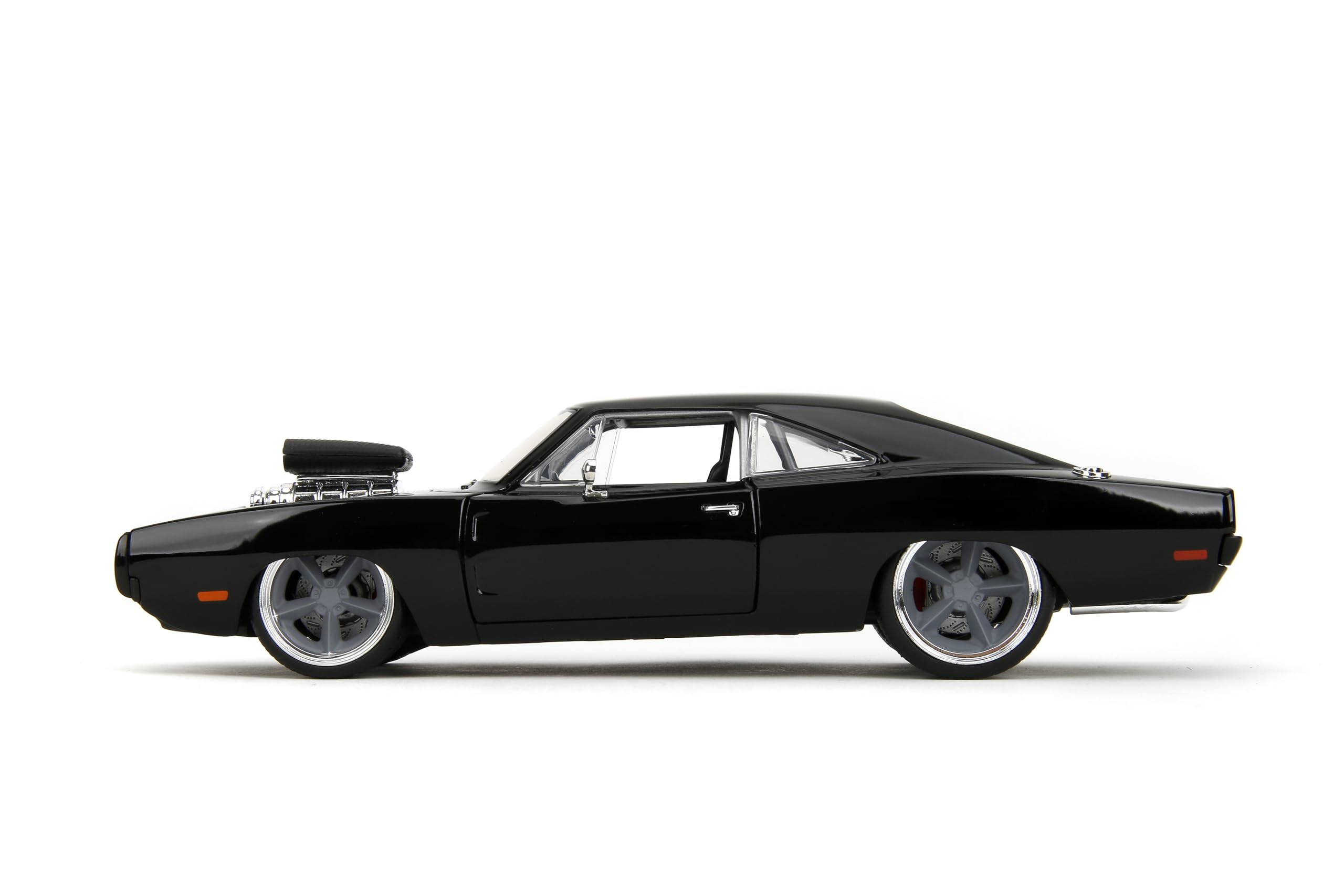 Jada Fast & Furious 1970 Dodge Charger rubber tires add realistic weight.