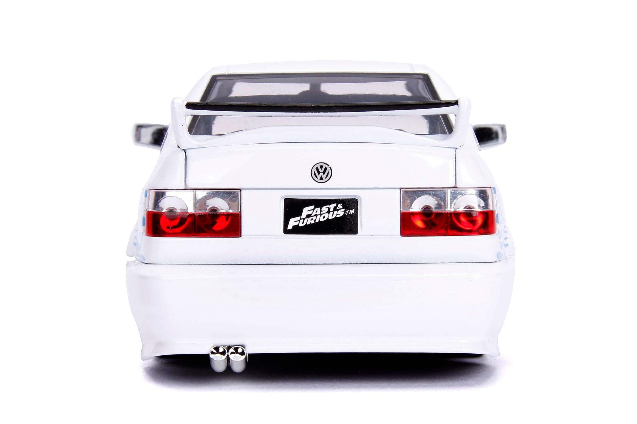 Jada Jesse's Volkswagen Jetta 1:24 open hood reveals engine detail for realism.