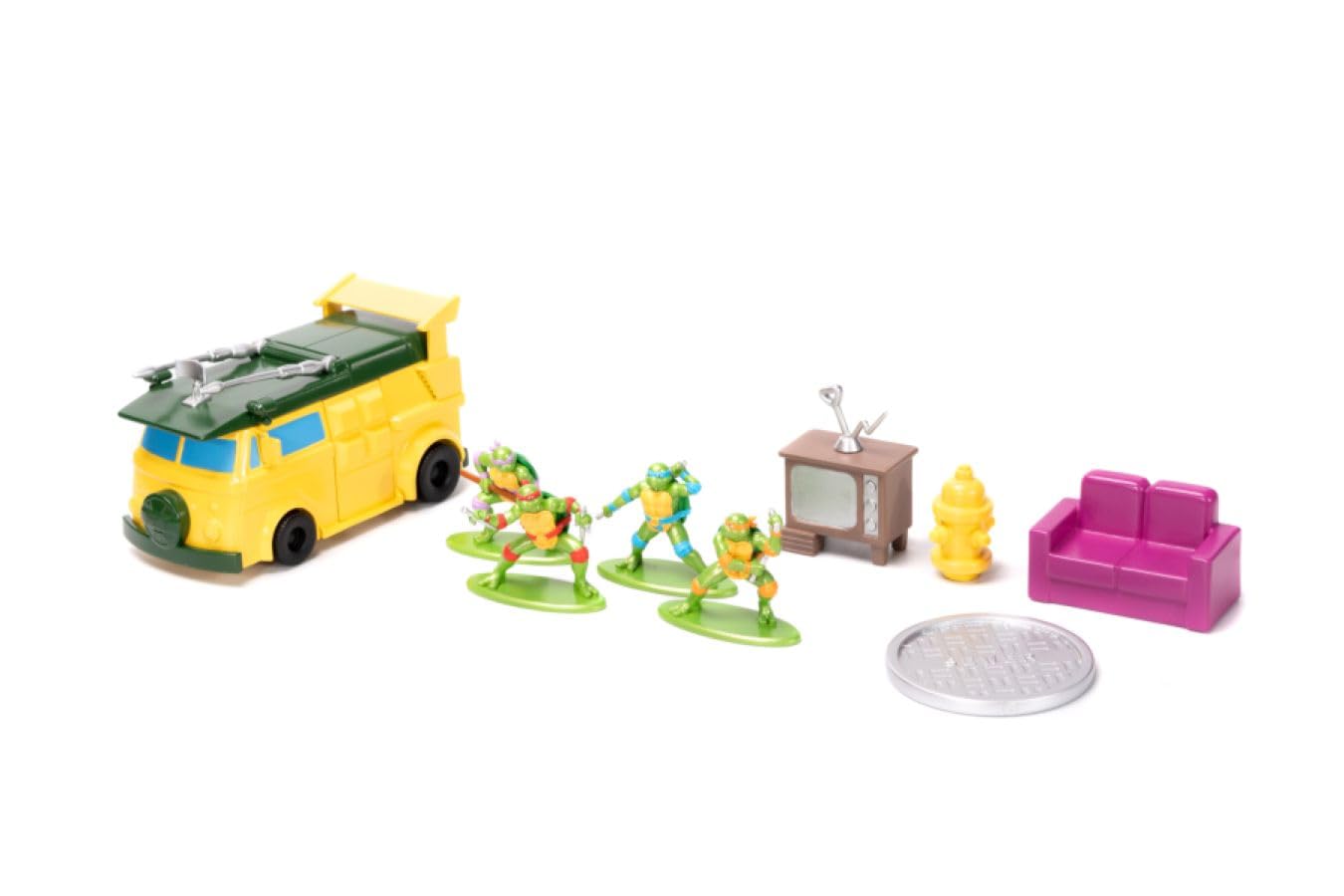 Jada TMNT adjustable bridge feature supports dynamic setups.