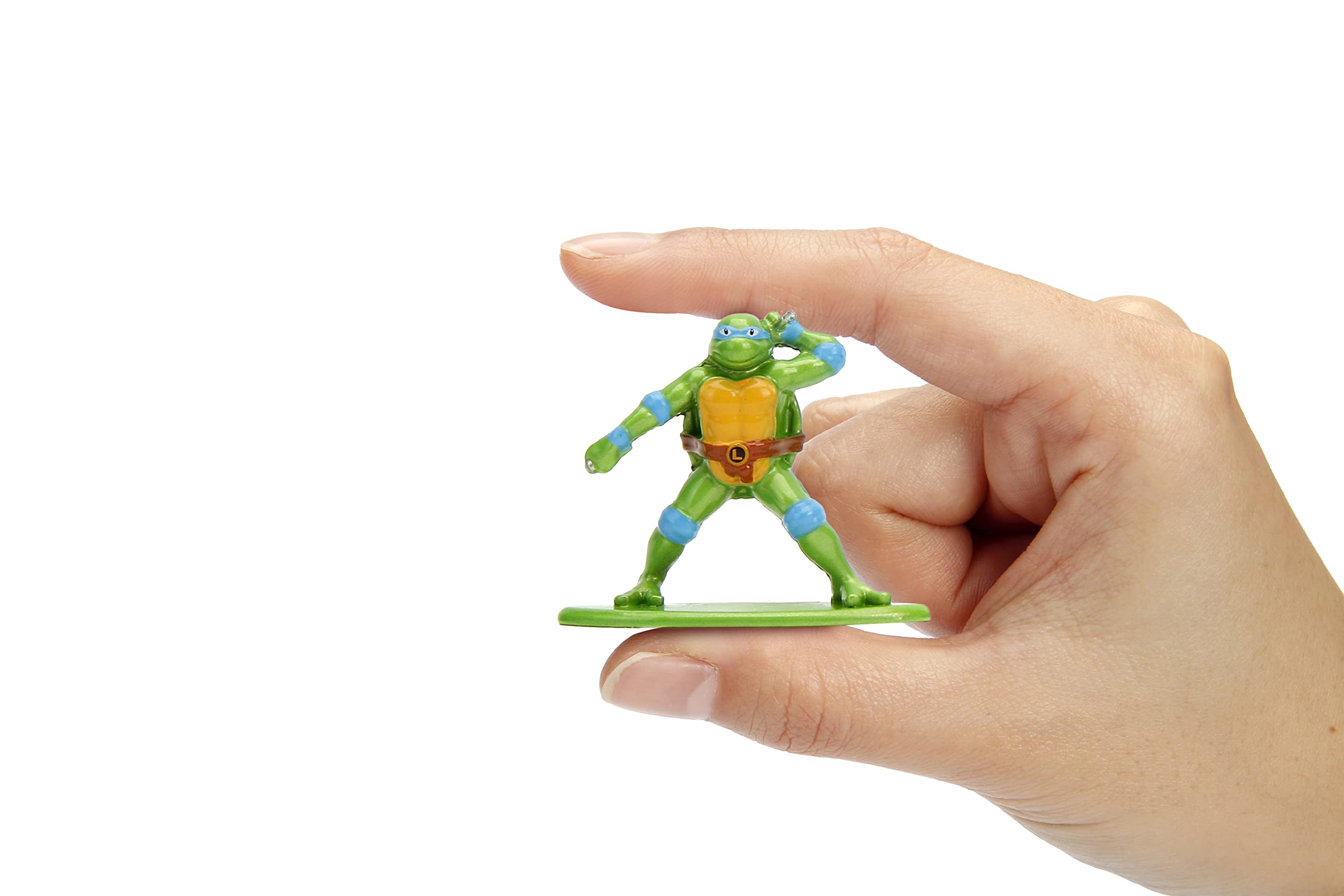 Jada TMNT nano scene showcases meticulous sculpt and premium detail.