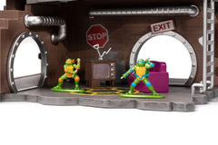 Jada TMNT Michelangelo die-cast figure adds playful energy.
