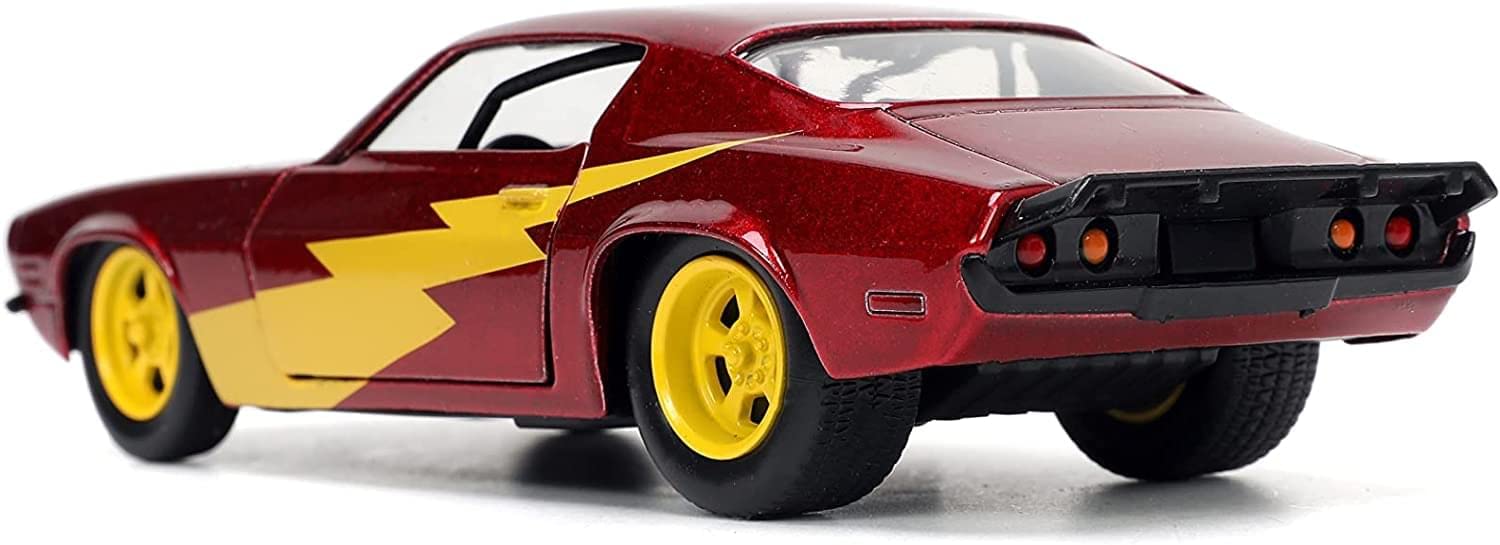 Jada Toys 1:32 scale Camaro with The Flash figure included for display