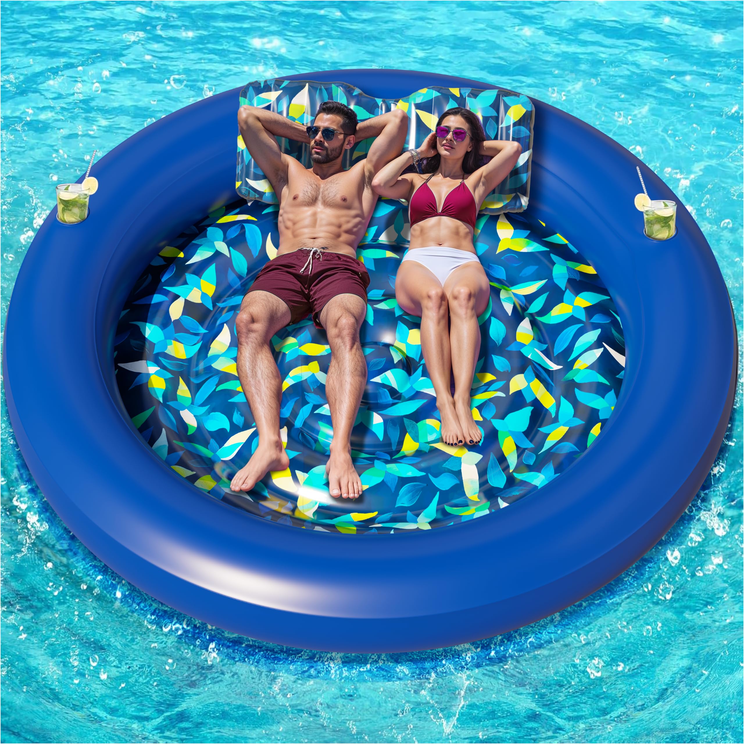 JAMBO built-in cup holder keeps drinks within reach.