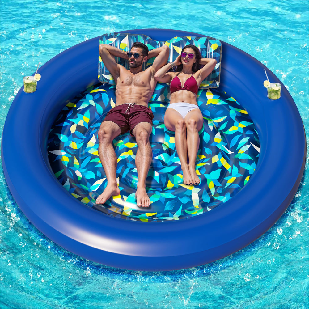 JAMBO built-in cup holder keeps drinks within reach.