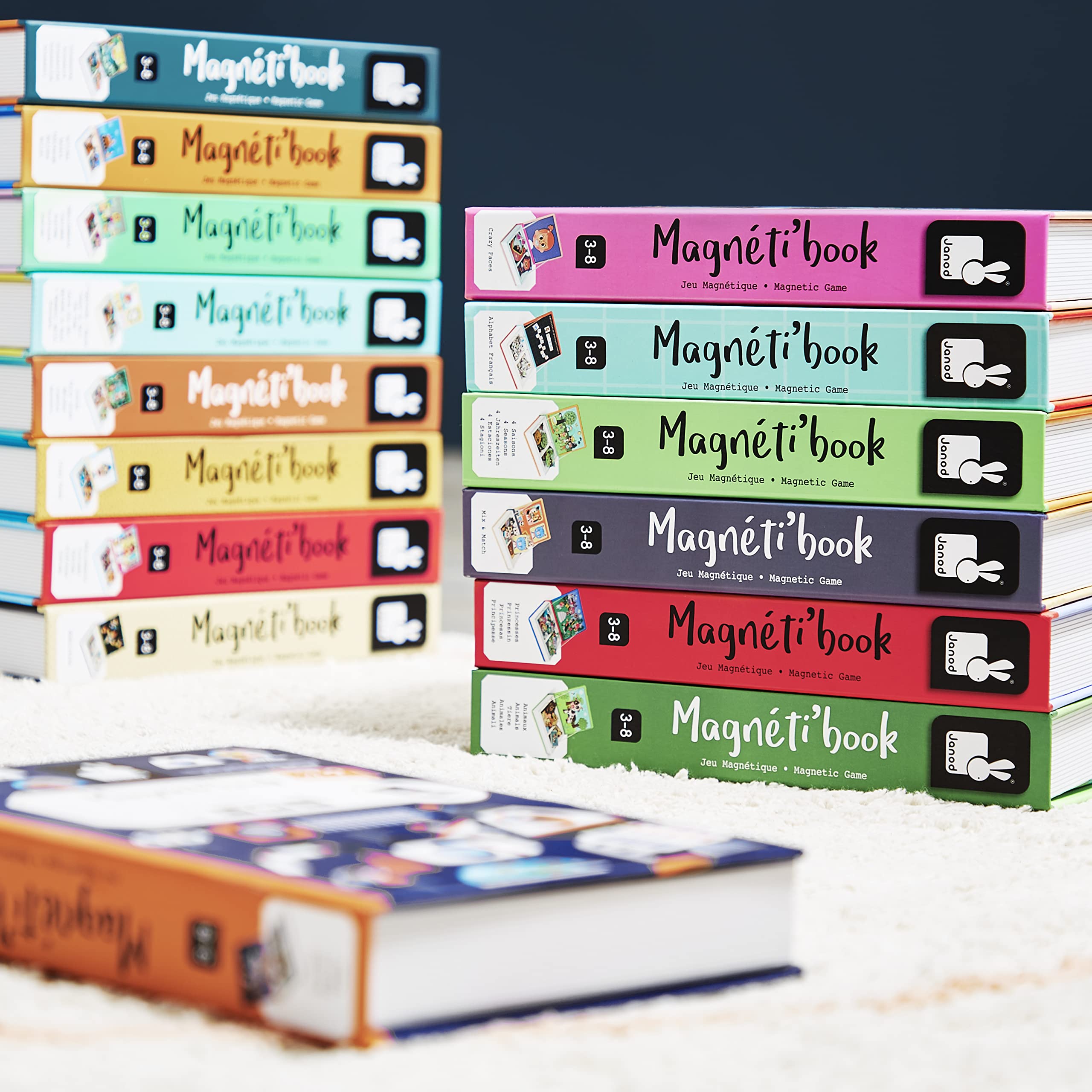 Janod Magnetibook group play fosters collaborative creativity in kids