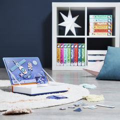Janod Magneti'Book Universe 70 suitable for ages 3 and up supports early learning.