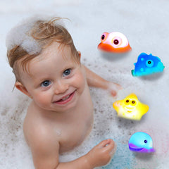 JASNKKONT floating rubber animals illuminate in water for imaginative play.