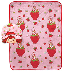 Jay Franco Strawberry Shortcake Nogginz blanket in plush fleece for cozy lounging