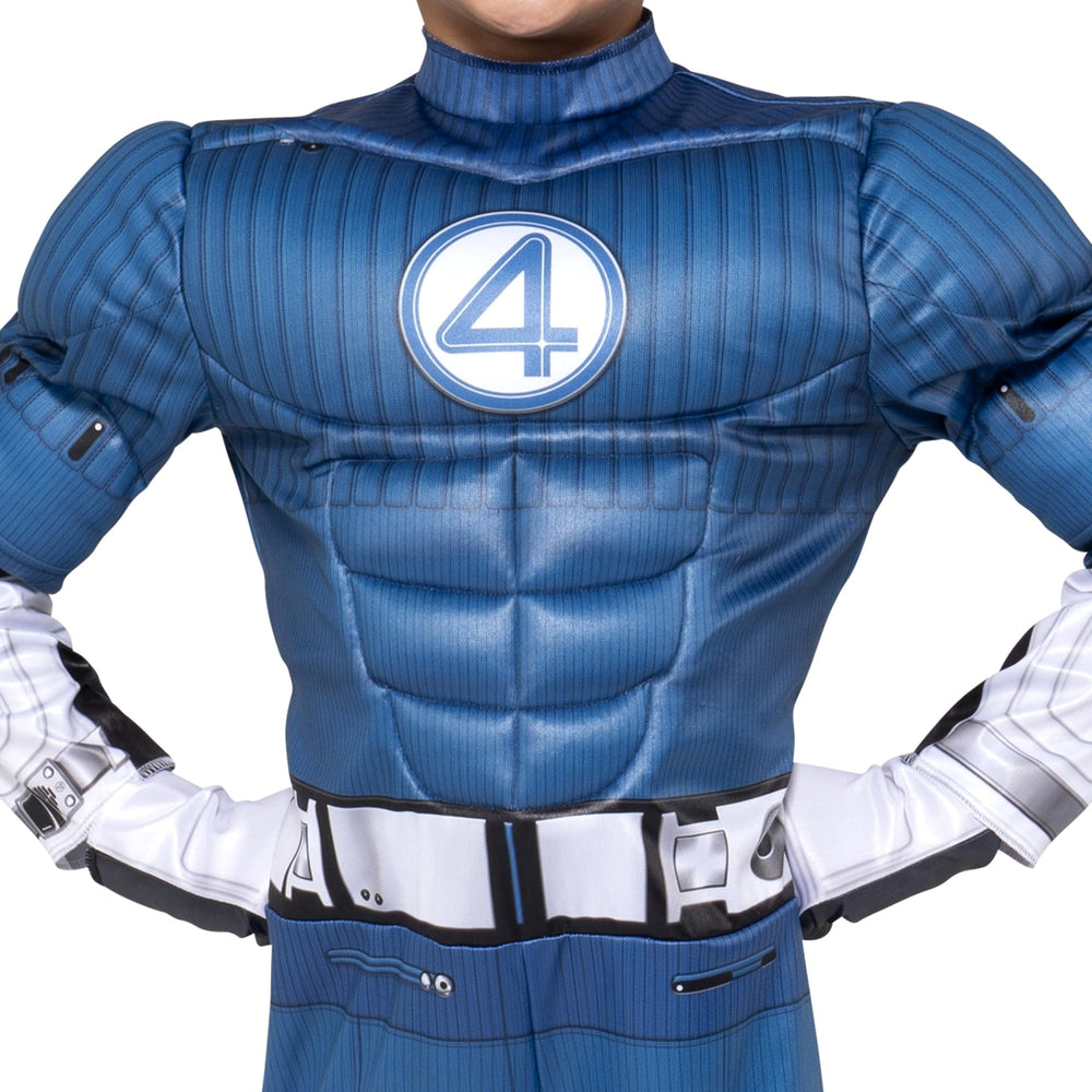 Jazwares Mr. Fantastic packaging with accessories enables easy dressing.