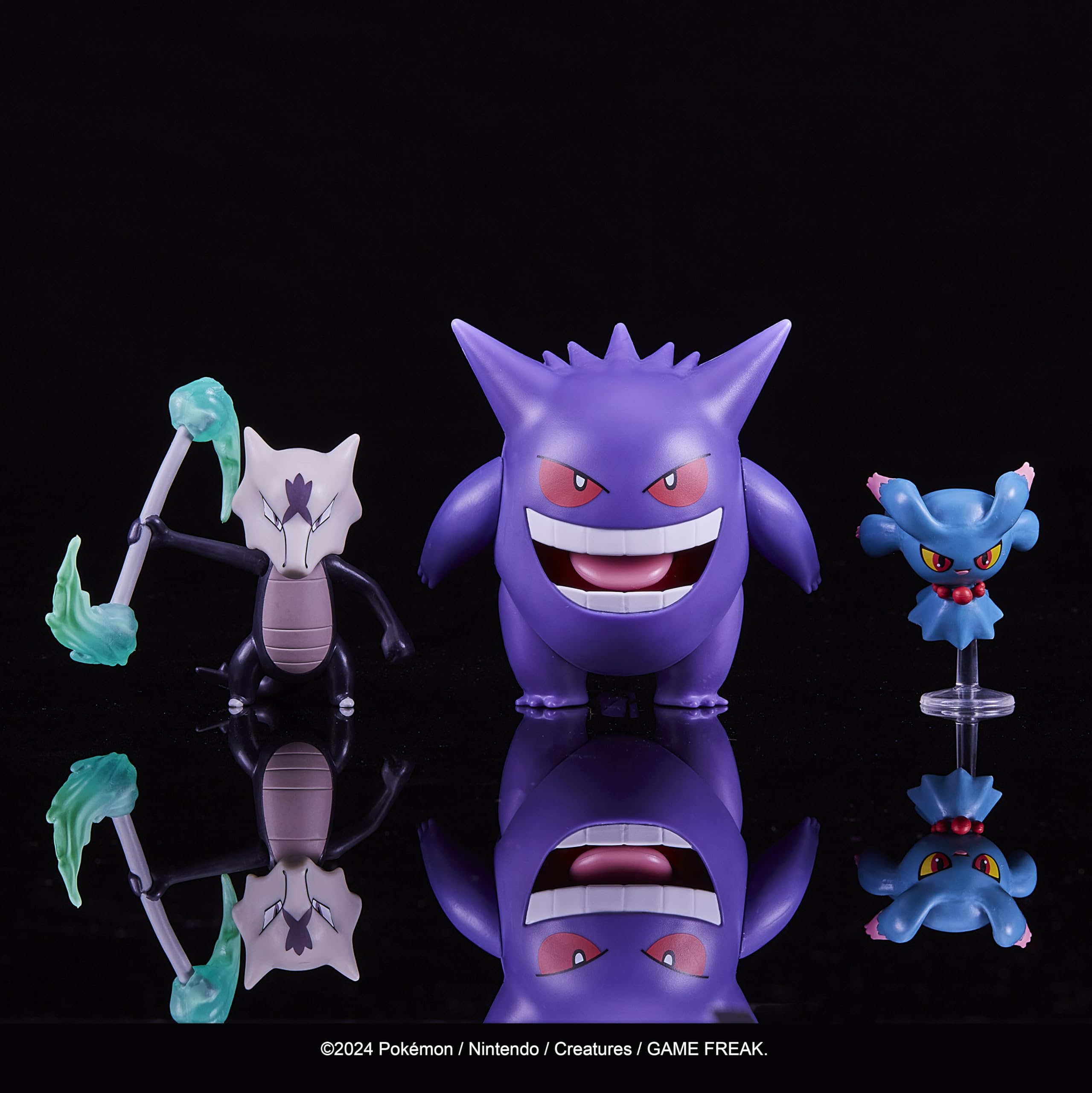 Alolan Marowak articulated pose for display and play