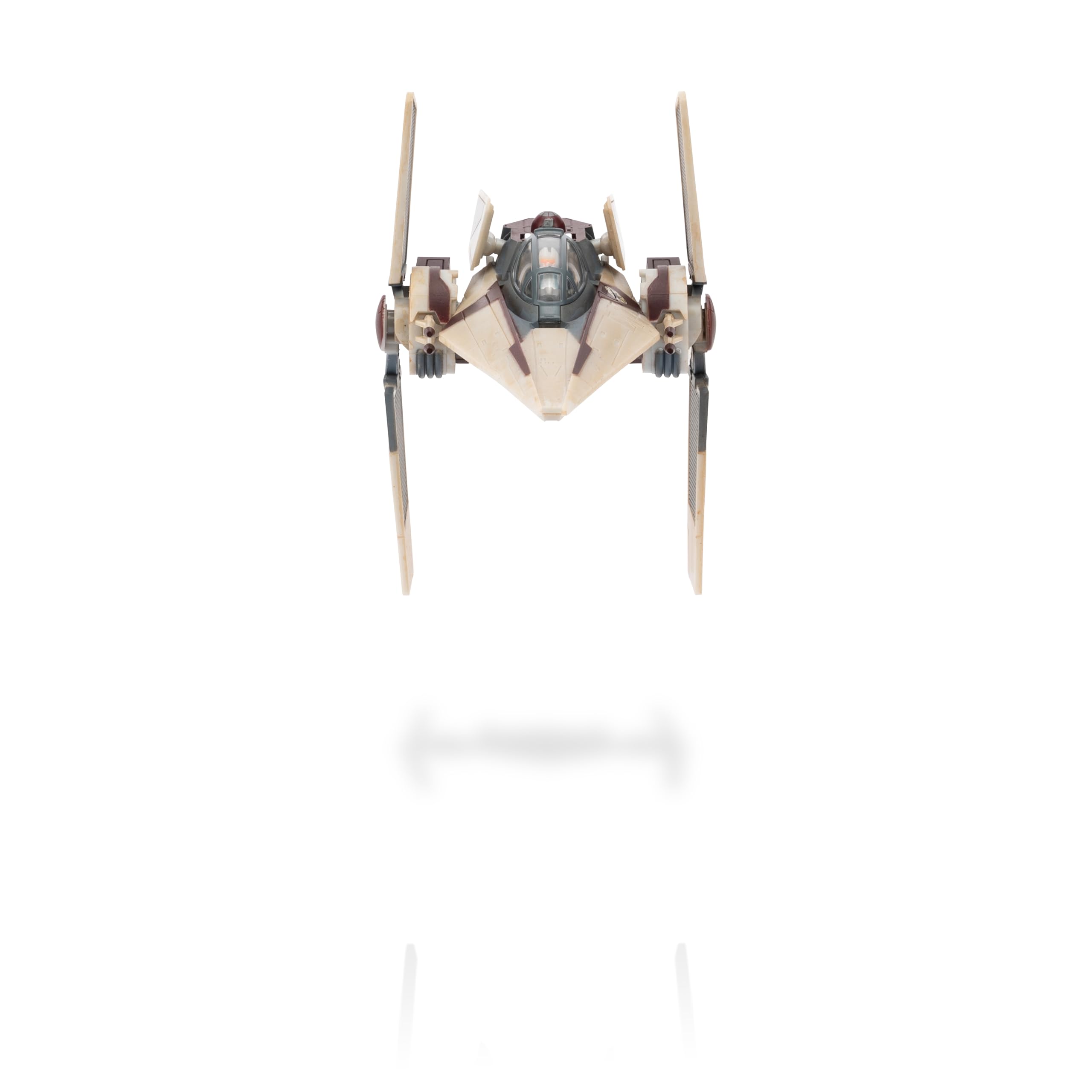 R4-P17 micro figure adds droid-side support during missions.