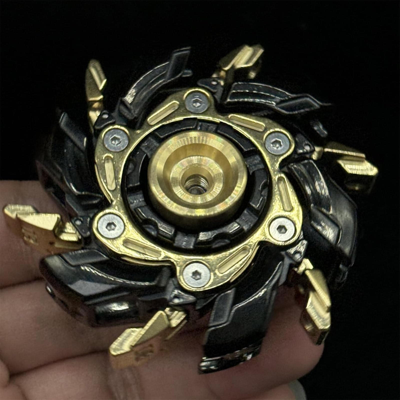 JC JIUCHUANG EDC Slider action captures satisfying friction and sound.