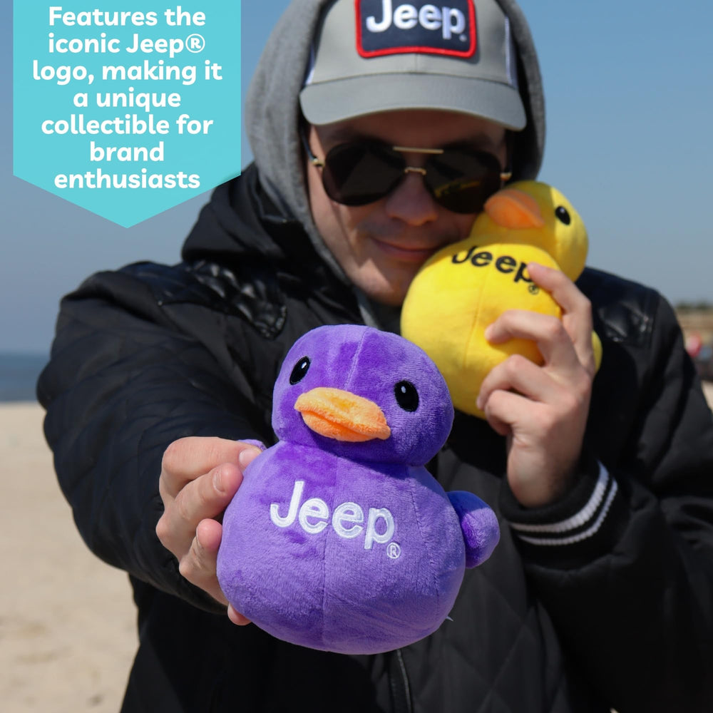 Compact size makes the Jeep duck a thoughtful gift for enthusiasts.