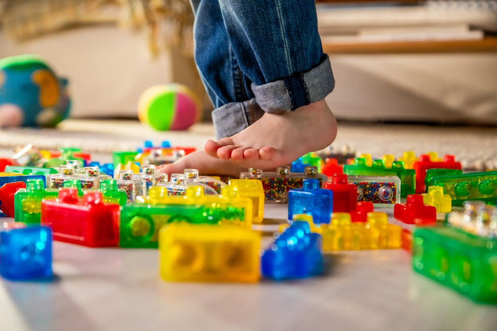 Jelly Blox rolling play image shows portable tractor set.