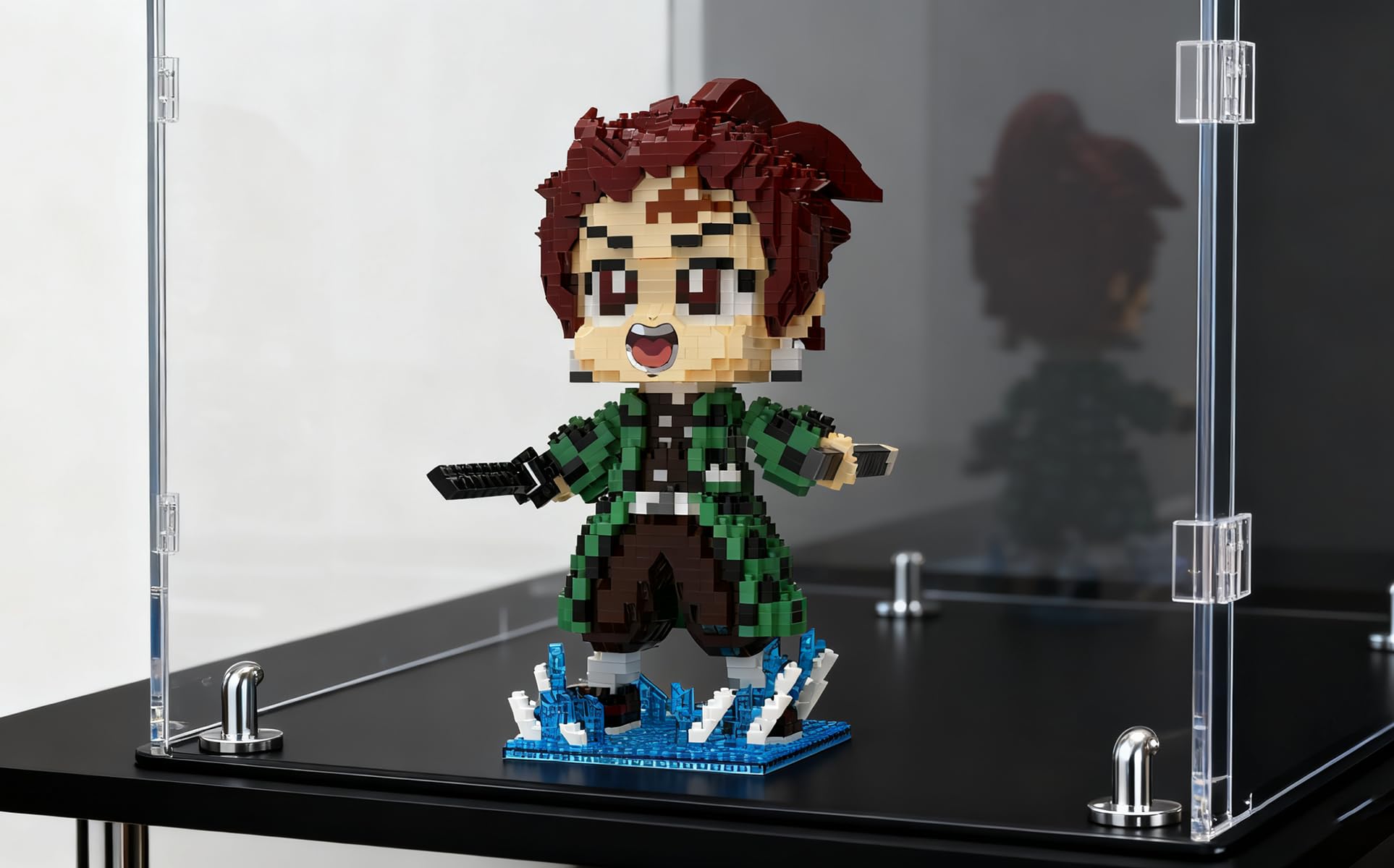 JESGO Kill Demon Tanji rou size display: compact head model fits shelves and desks.