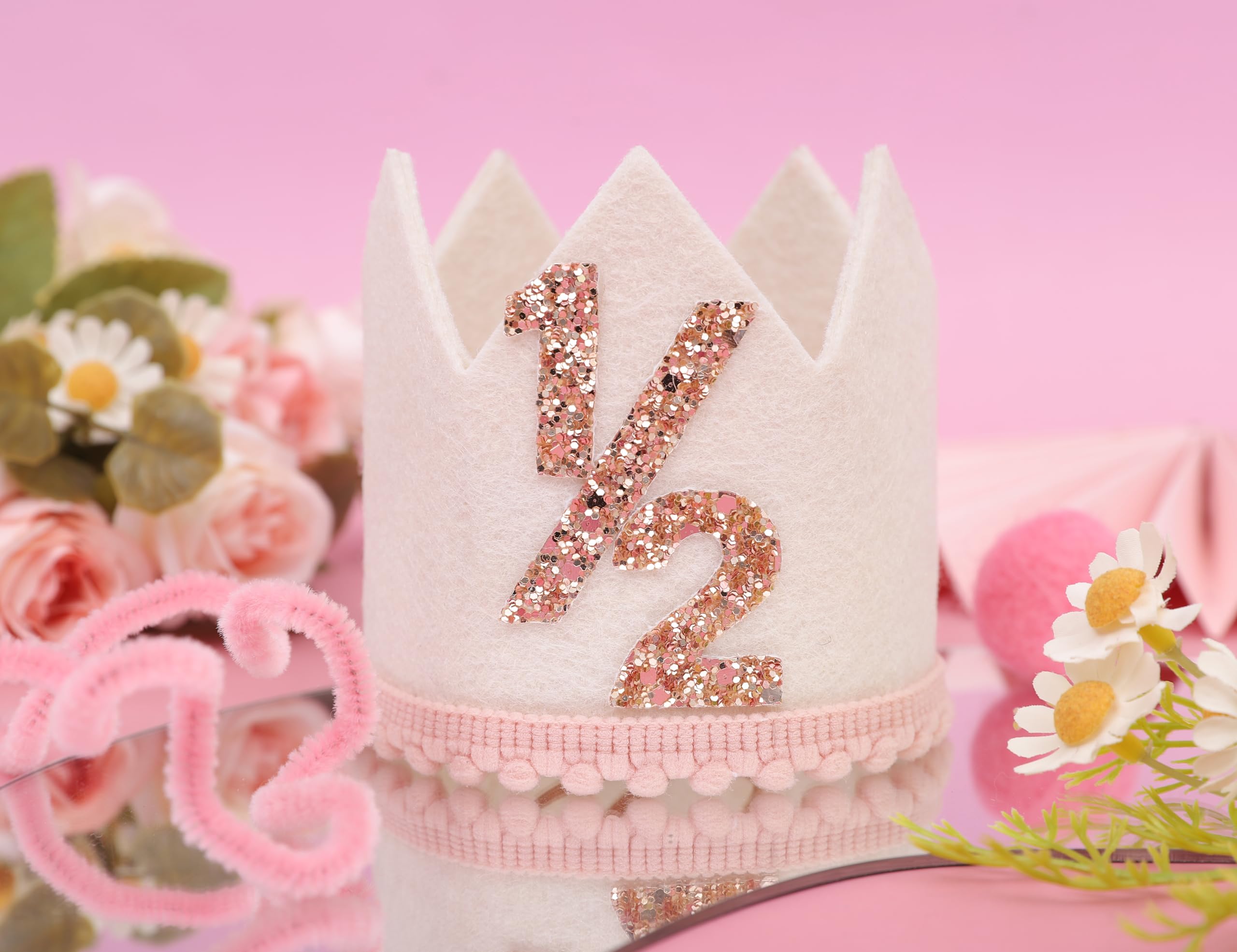 Jissoo princess-style crown for baby photos and smiles