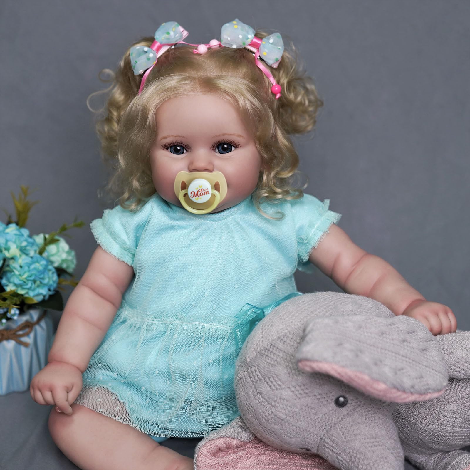 JIZHI doll with hand-rooted hair for an authentic touch.