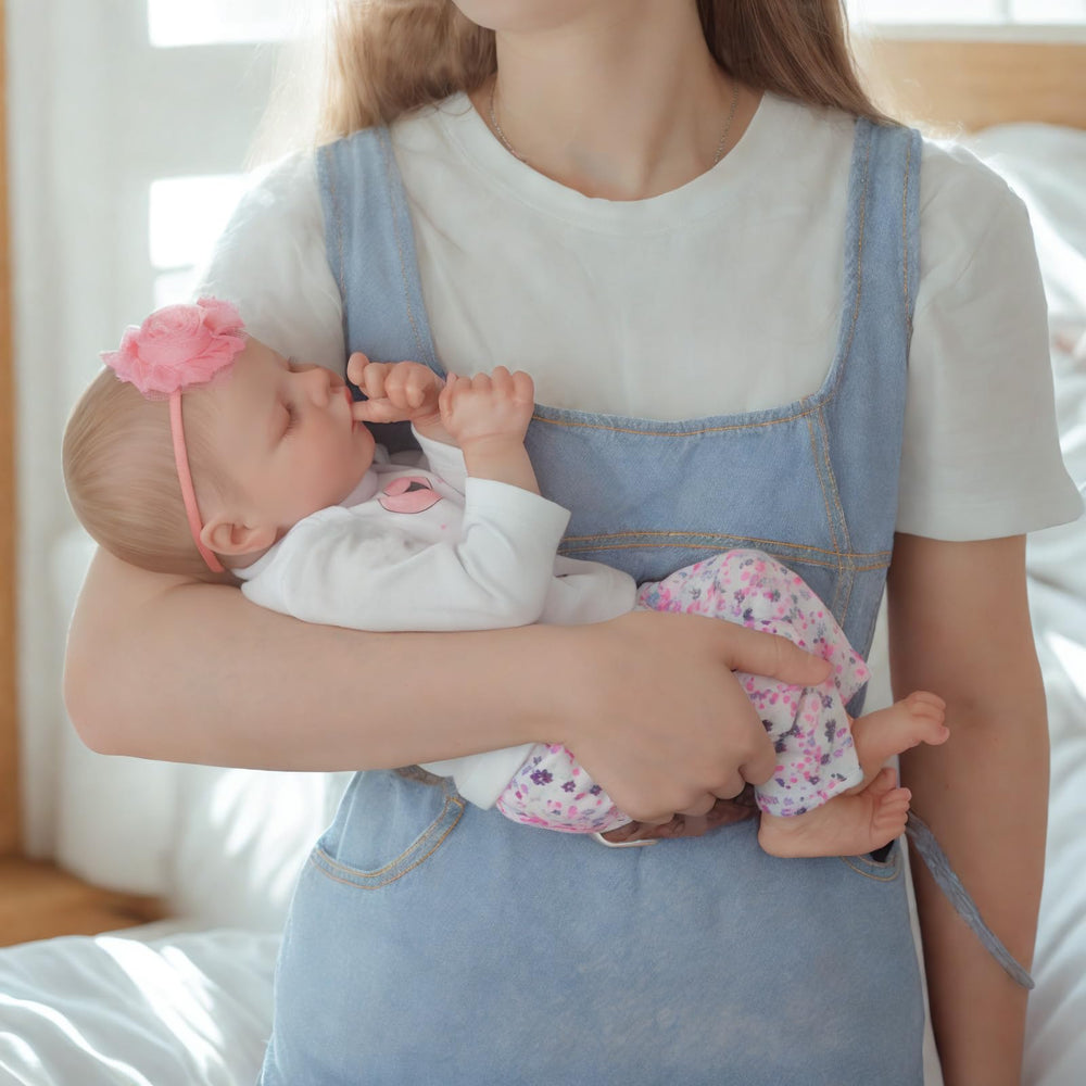 JIZHI 17-inch size fits newborn clothes for realistic dressing play.