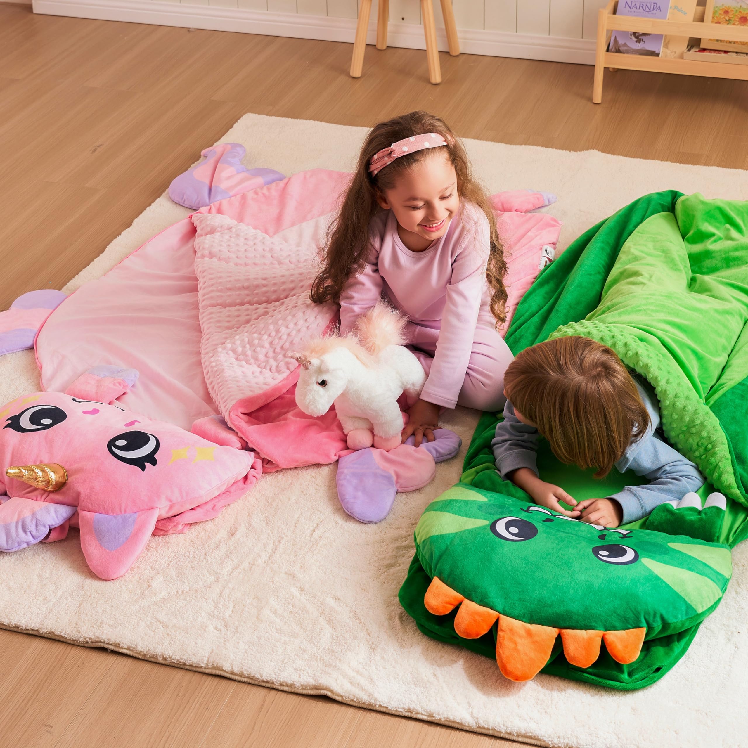 Joiedomi portable nap mat with handle travels smoothly between home and daycare.