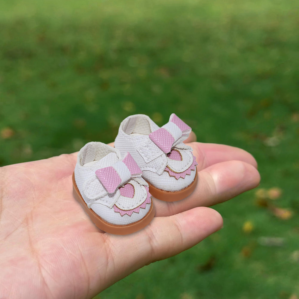 Jojedomo Labubu-compatible pink shoes—easy wear and removal for outfit customization.
