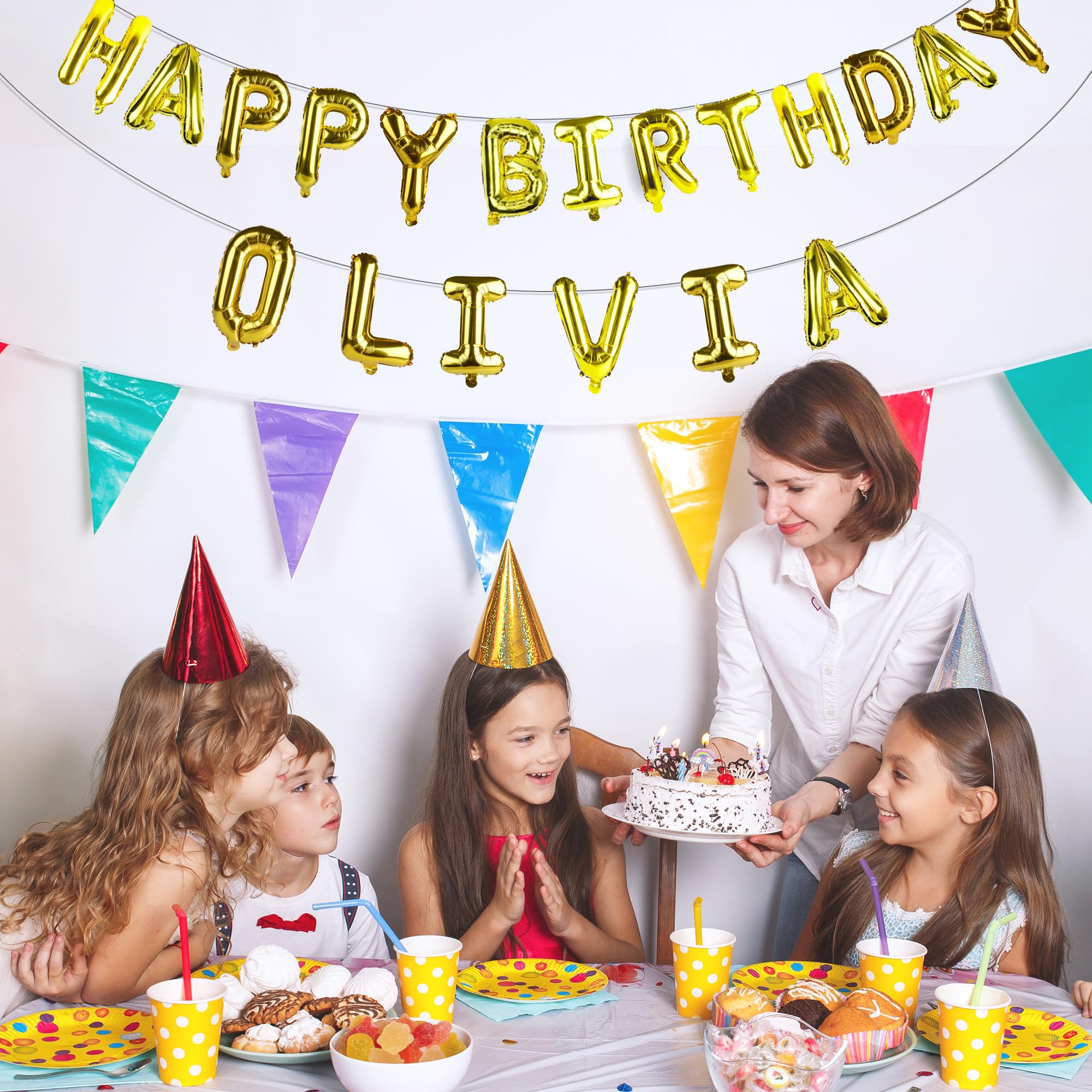 Jolixiraz classroom or party decor using green alphabet balloons.
