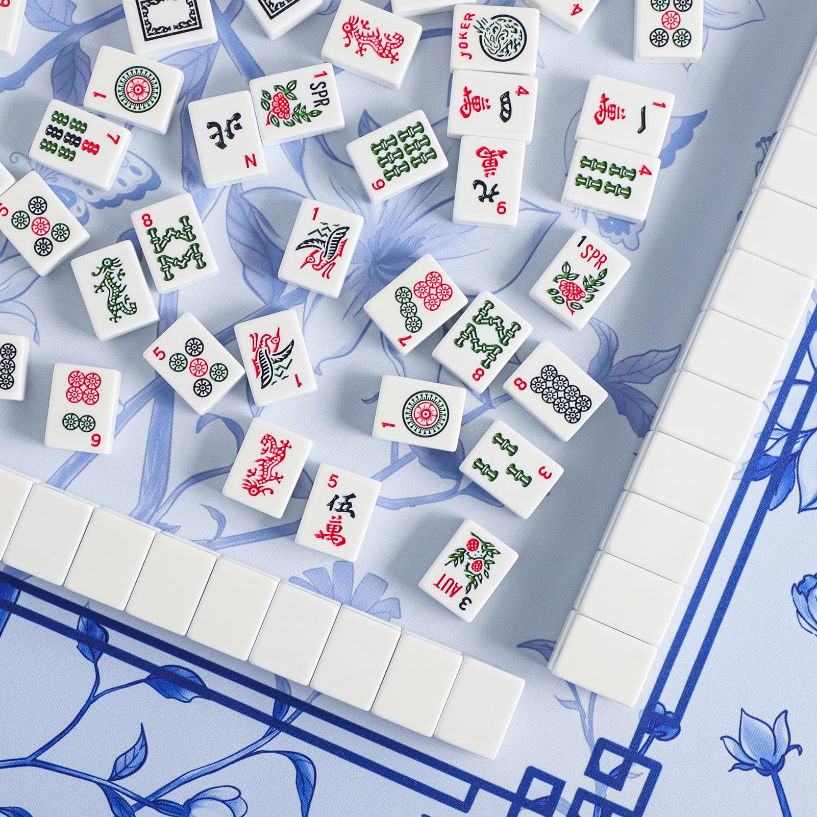 Jongyance mahjong mat rolled in carrying bag for storage.