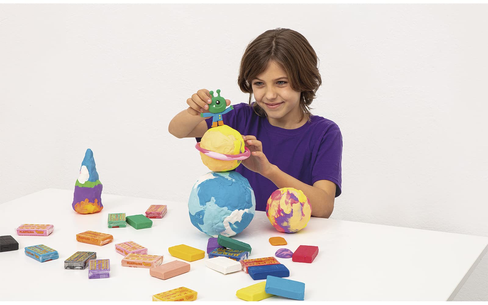 Pastel color range suitable for soft blends and delicate details.