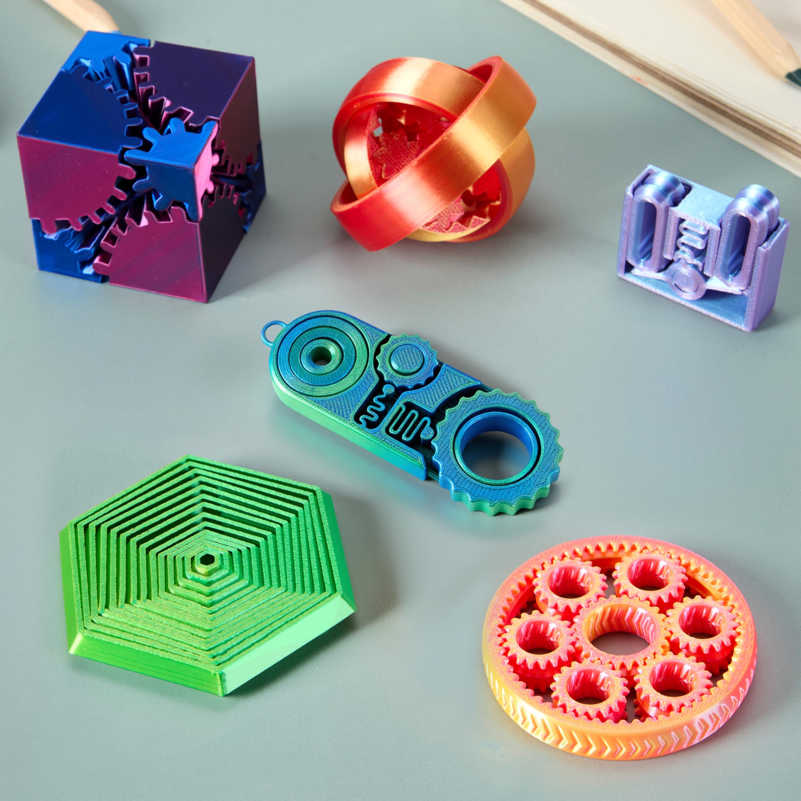 JOYIN desk sculpture gift idea with mechanical gear movement.