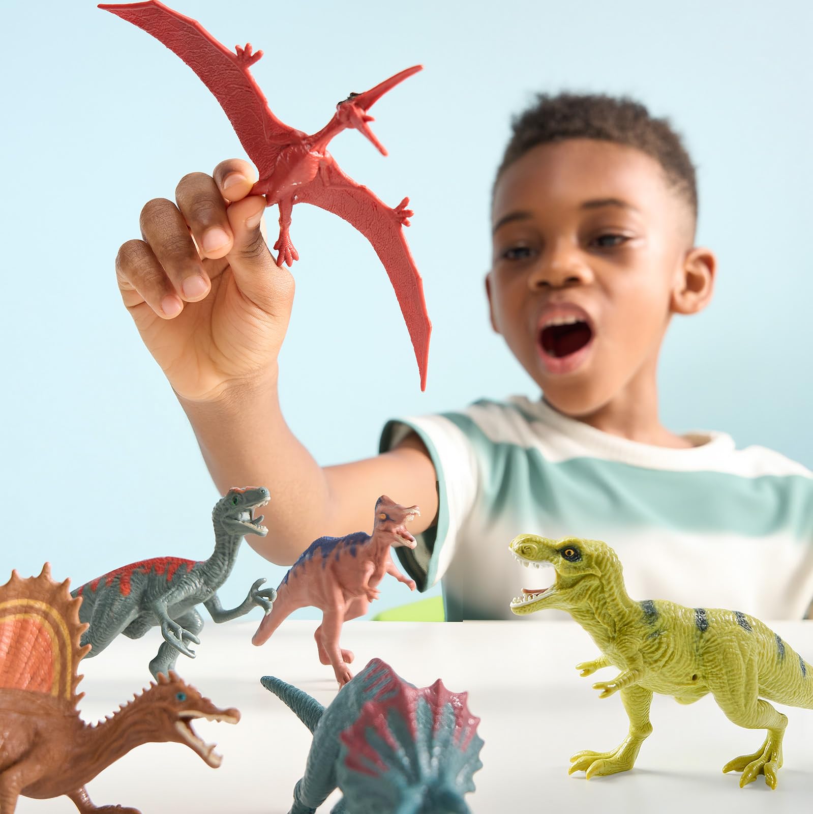 JOYIN durable cage storage container keeps dinosaur toys organized.