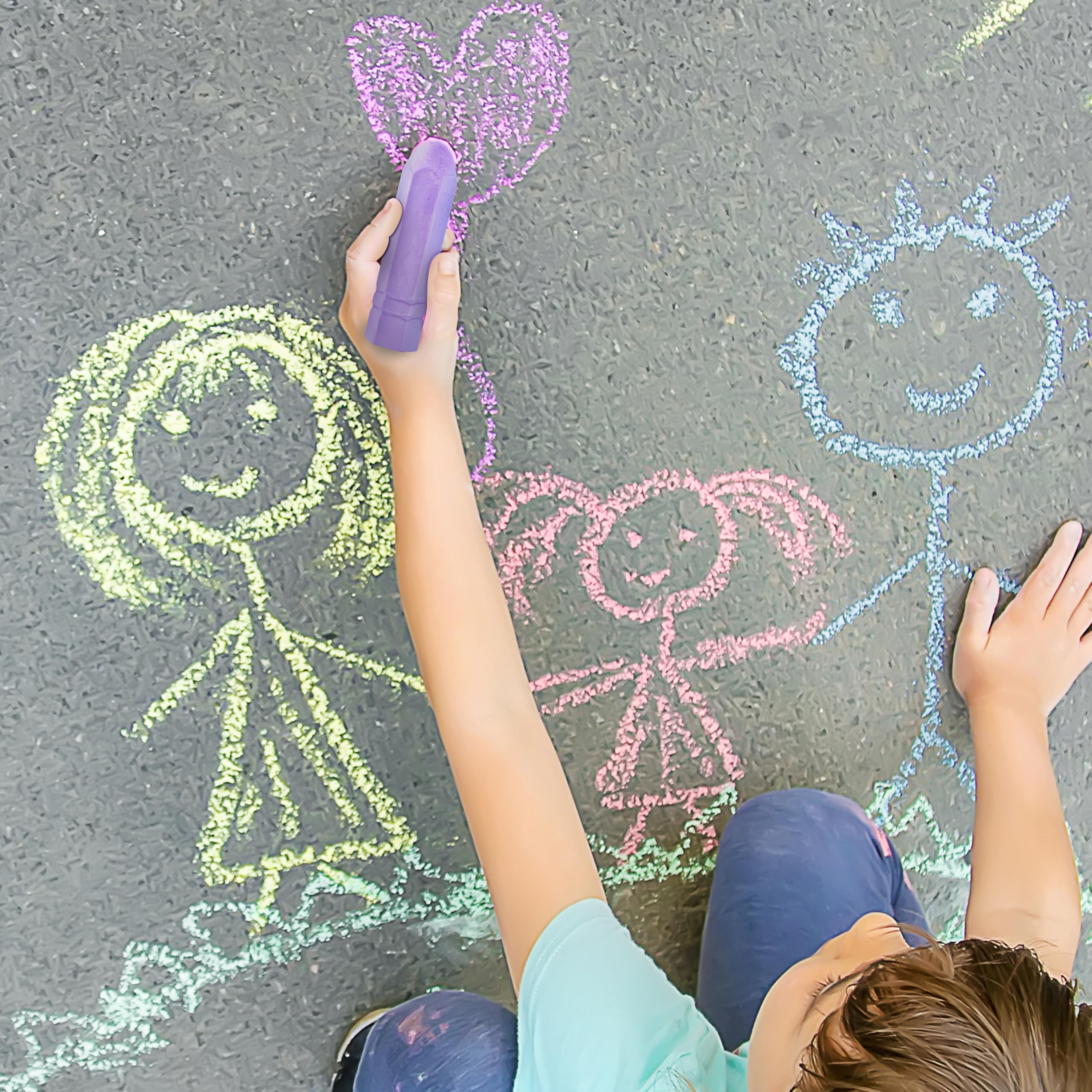 JOYIN easy-clean chalk simplifies cleanup after outdoor art