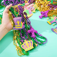 JOYIN clown hat pendants add whimsy to party costumes.