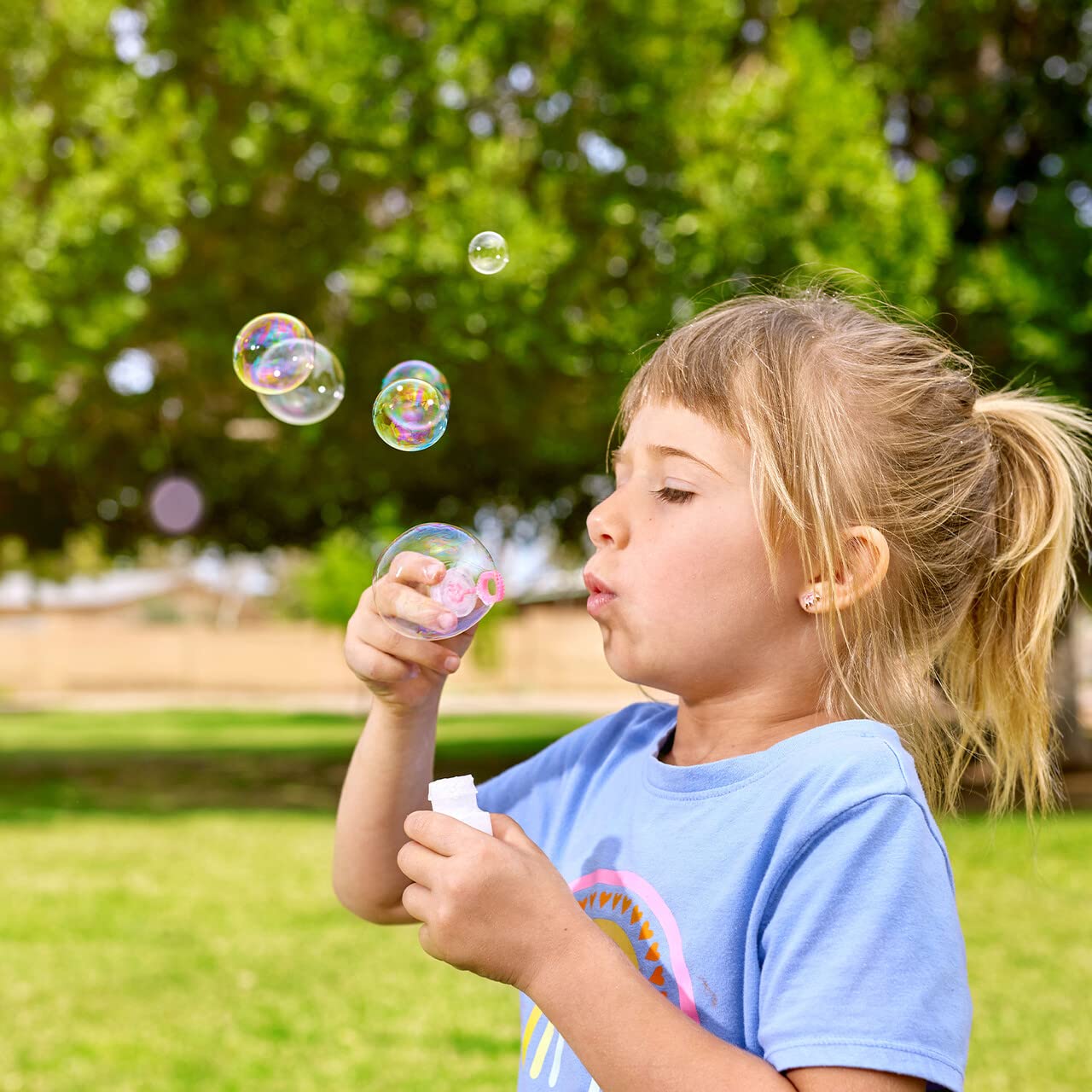 JOYIN bubble wands spark imaginative play at summer gatherings.