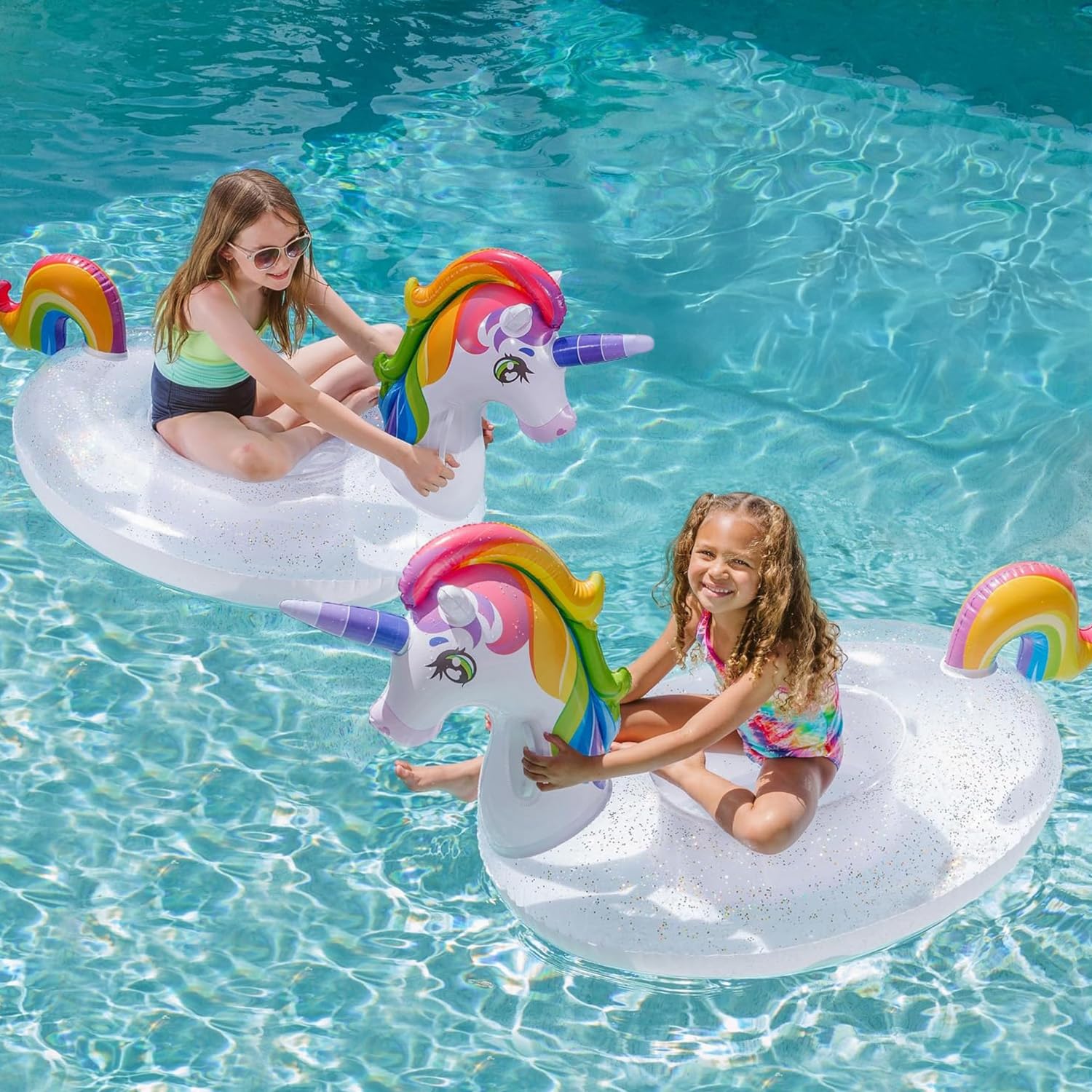 JOYIN Pool party decor adds color and whimsy to backyard gatherings.