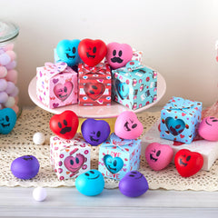 JOYIN 28-piece set makes memorable rewards during Valentine celebrations.