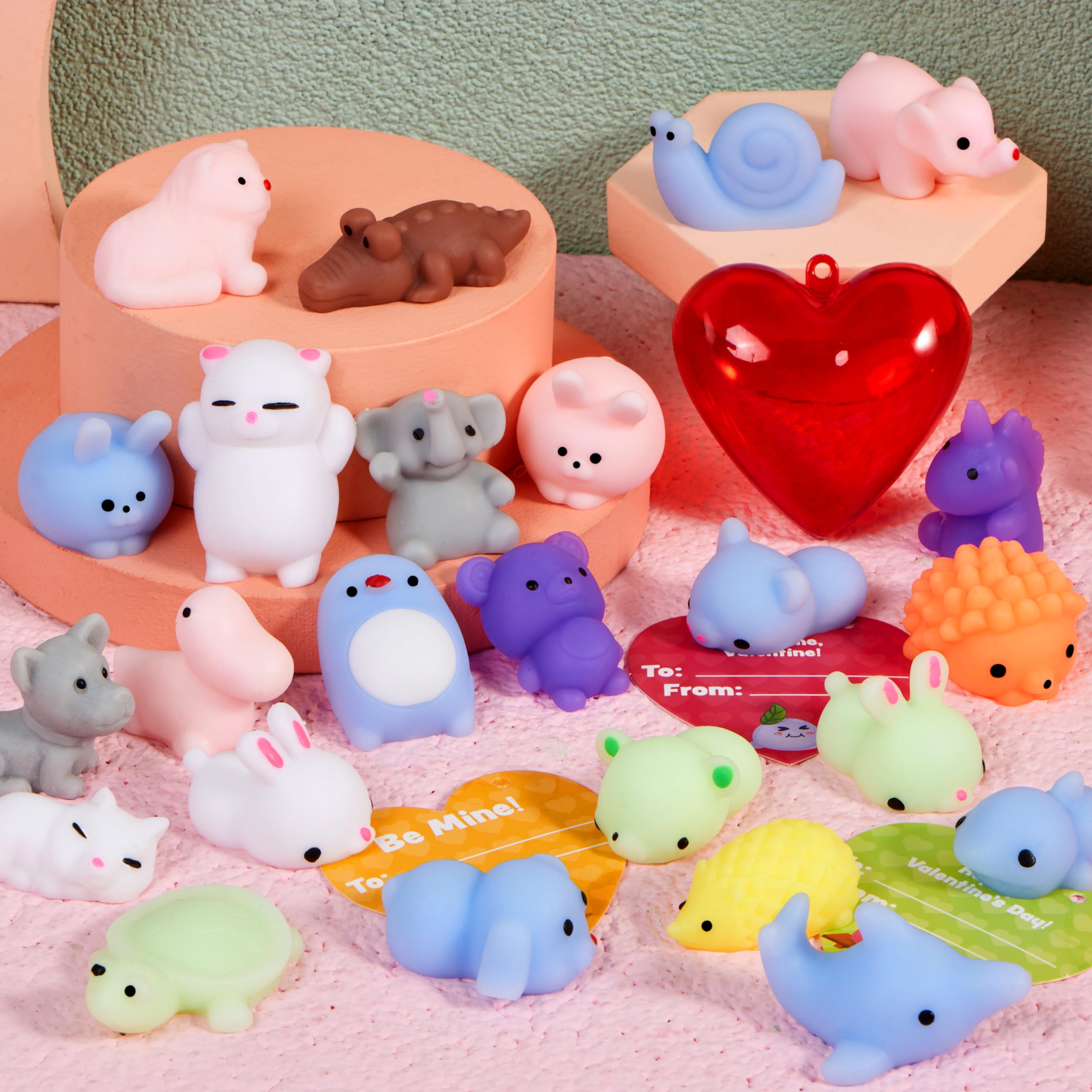 JOYIN red heart shell case showcases the pre-filled mochi toy for gifting
