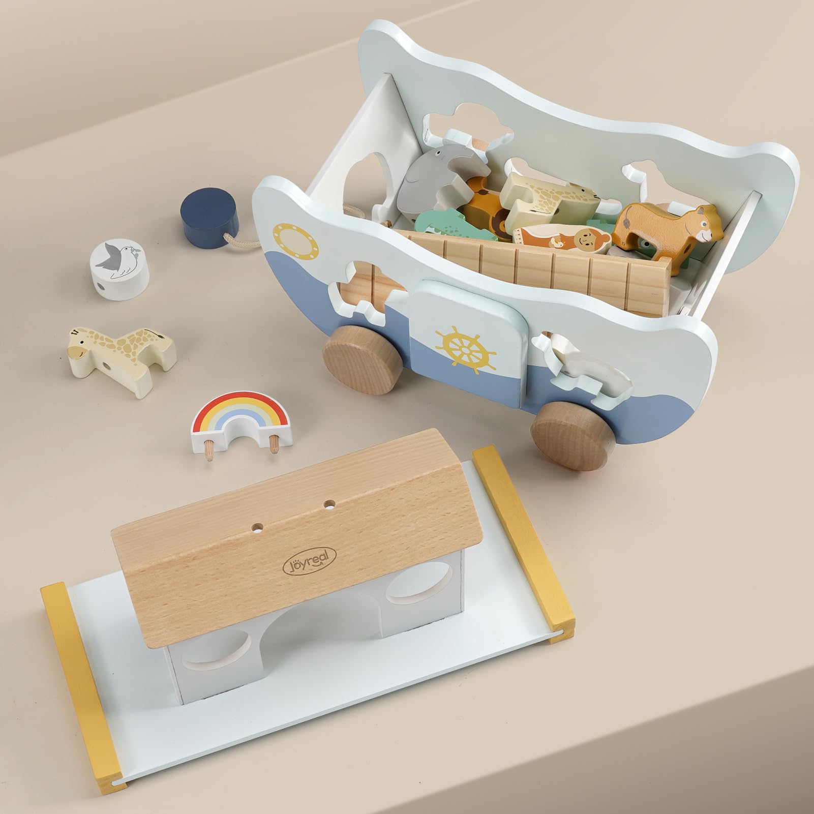 Joyreal Noah's Ark threading rope for hand-eye coordination practice.