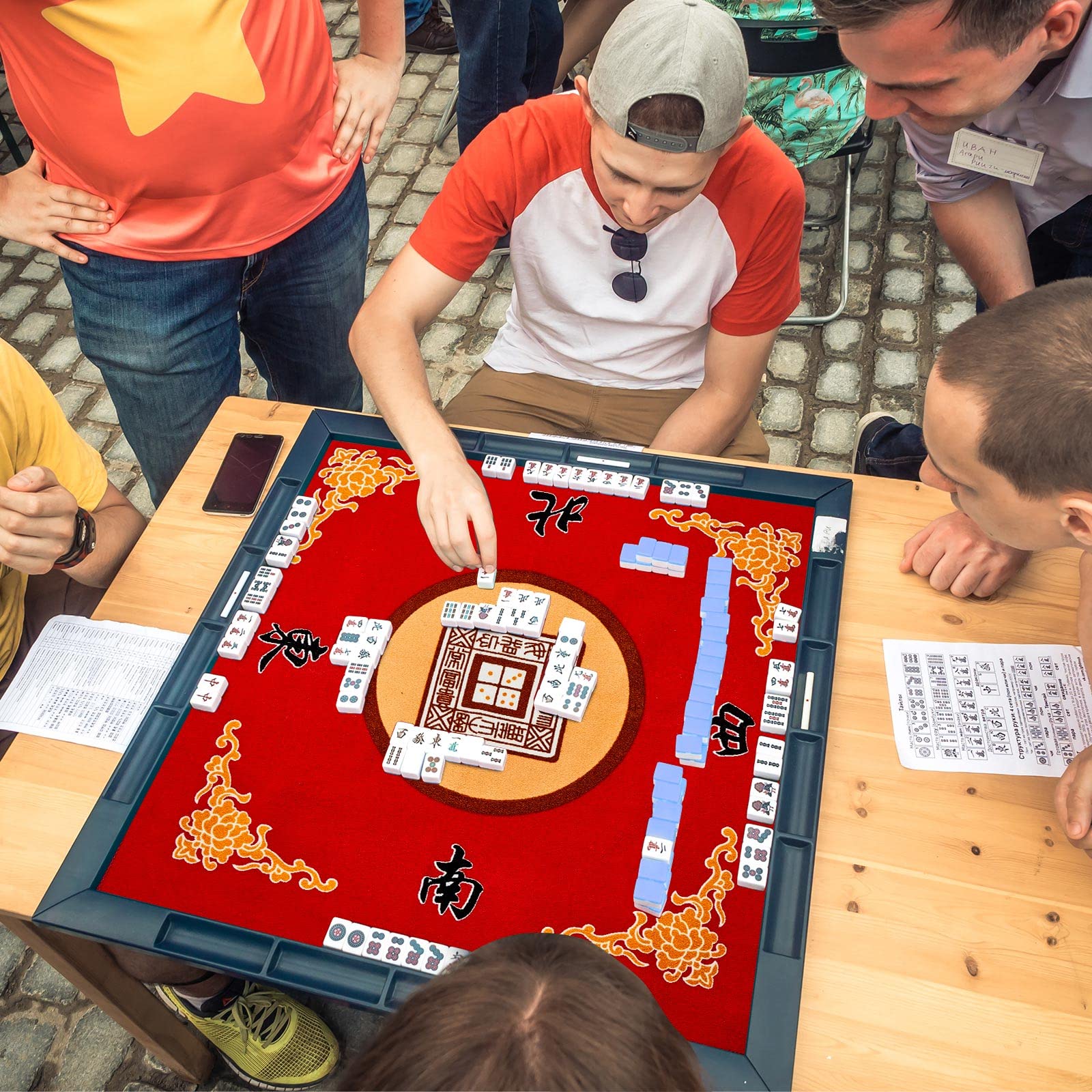 Juexica Mahjong Mat reduces table noise for quieter play.