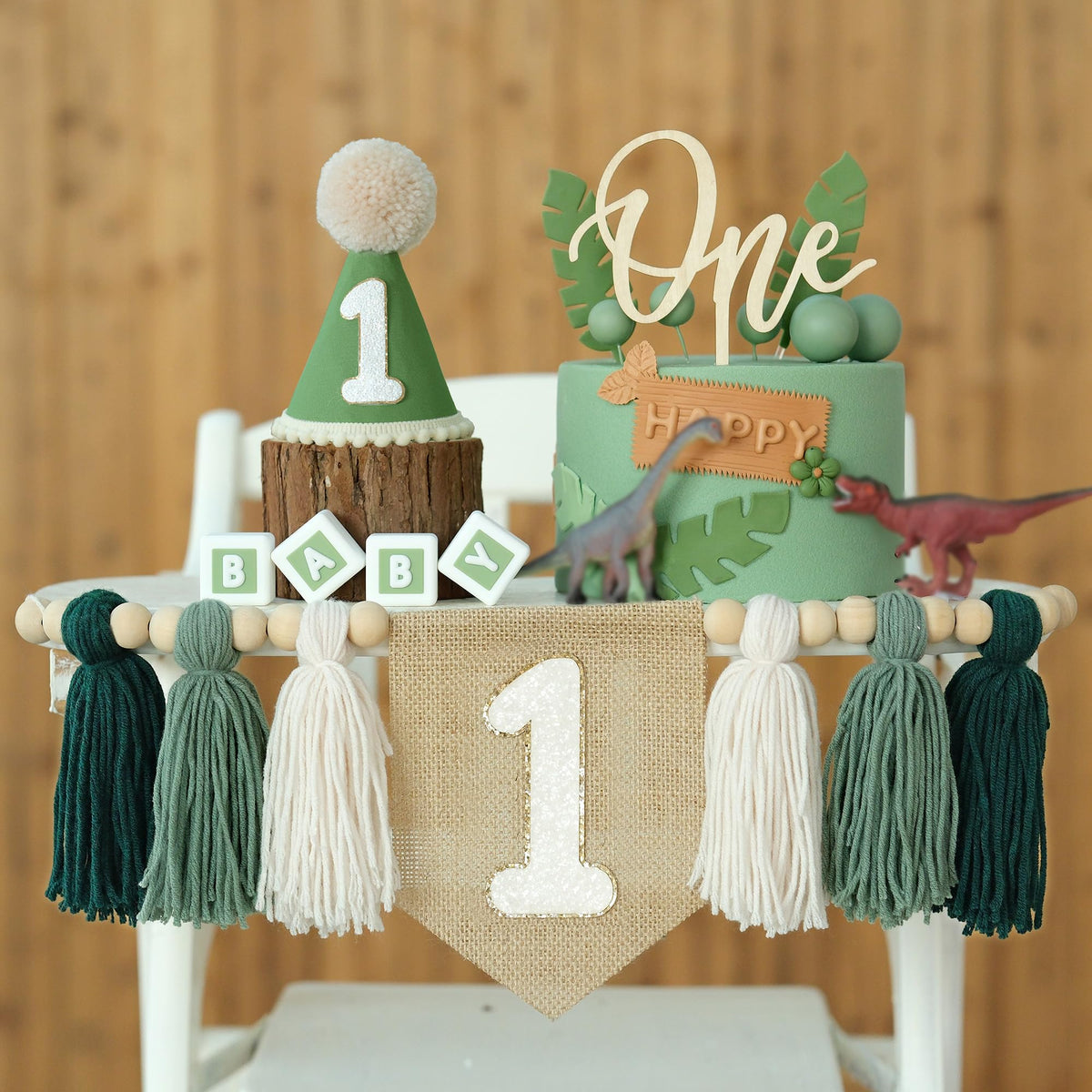JUIIZAY first birthday green high chair banner as a bright photo backdrop for memories