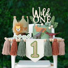 JUIIZAY Wild One high chair banner adds festive mealtime charm