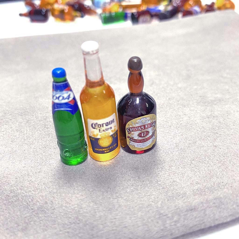 Juland dollhouse bar scene accessories perfect for seasonal decorations and play setups.
