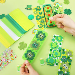 JULBEAR pom-poms set adds fluffy texture to bookmark designs