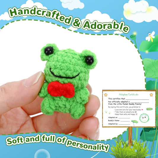 JULEASEL handcrafted green frog with fine details for a serene desk display.