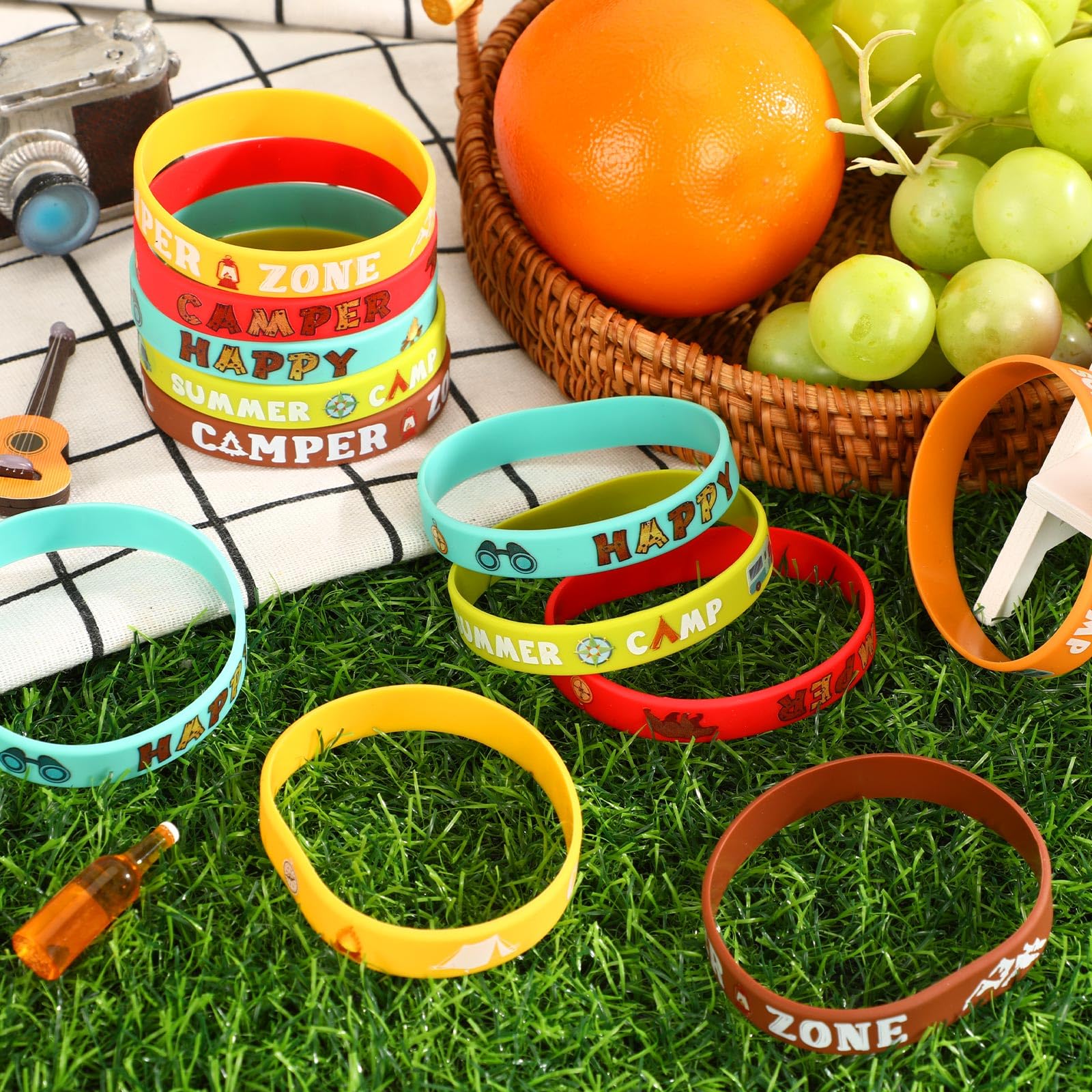 JUNEBRUSHS bonfire motif bracelet, adds color to camps and evenings